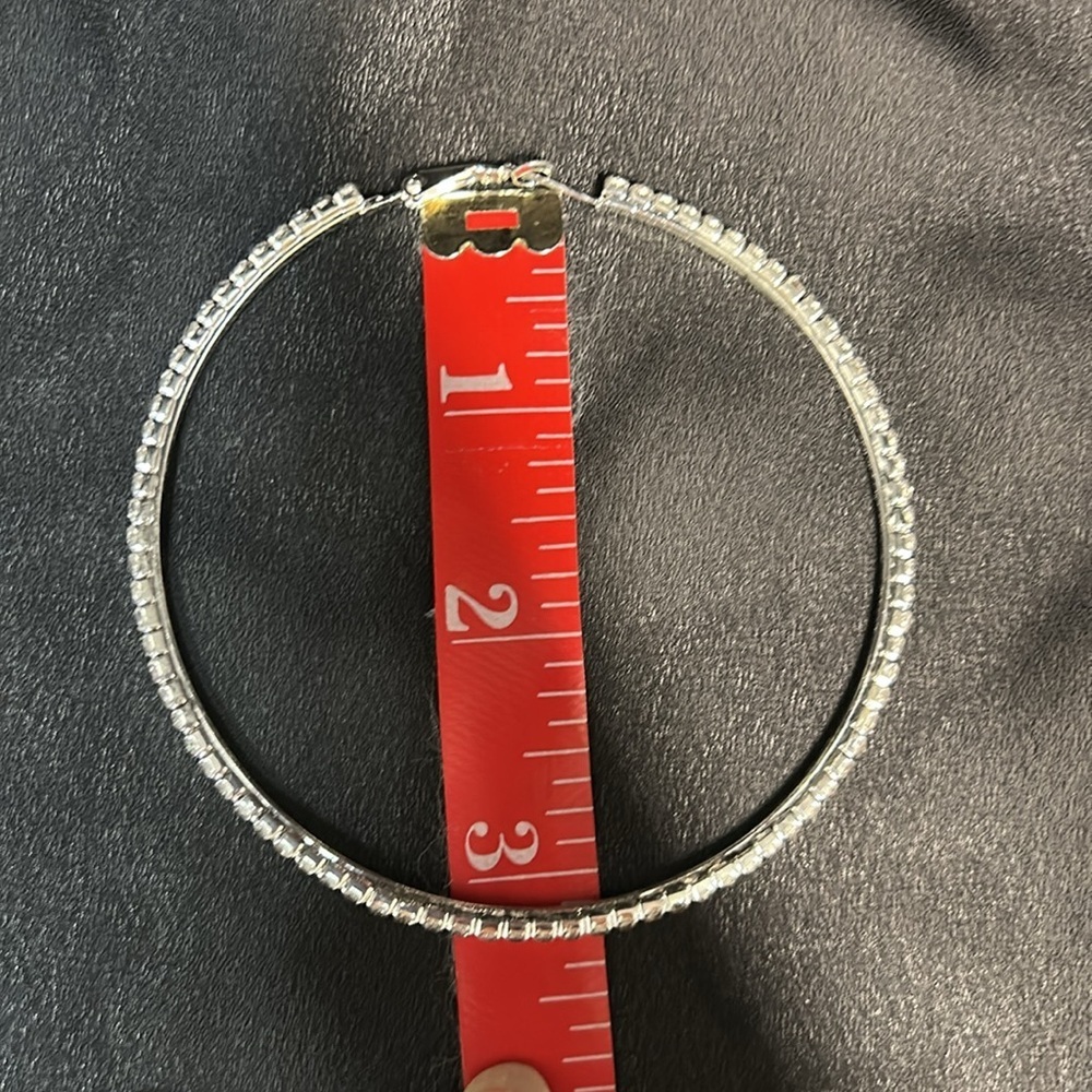 Elegant faux diamond Hoop Earrings - Picture 7 of 10